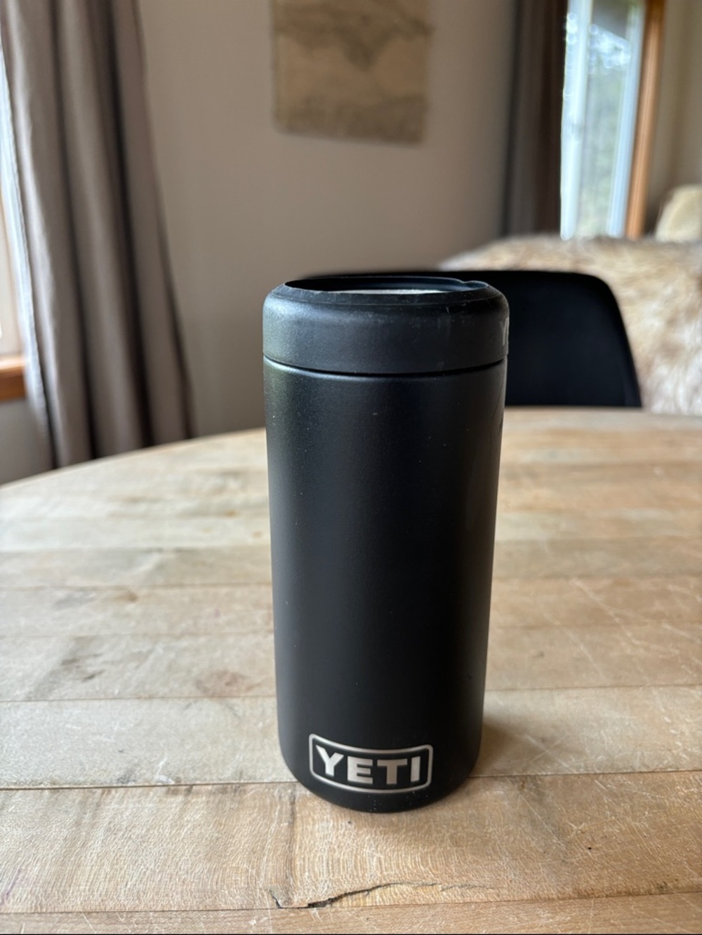 Yeti Can Cooler